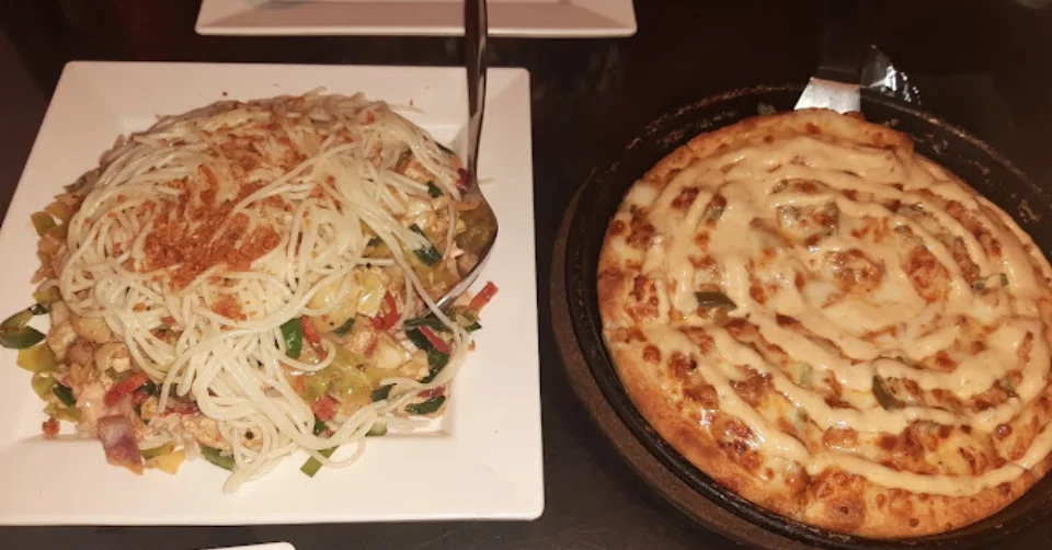 10 Best Restaurants in Gulshan-e-Iqbal Karachi 5 Food Break Restaurant Gulshan-e-Iqbal Karachi